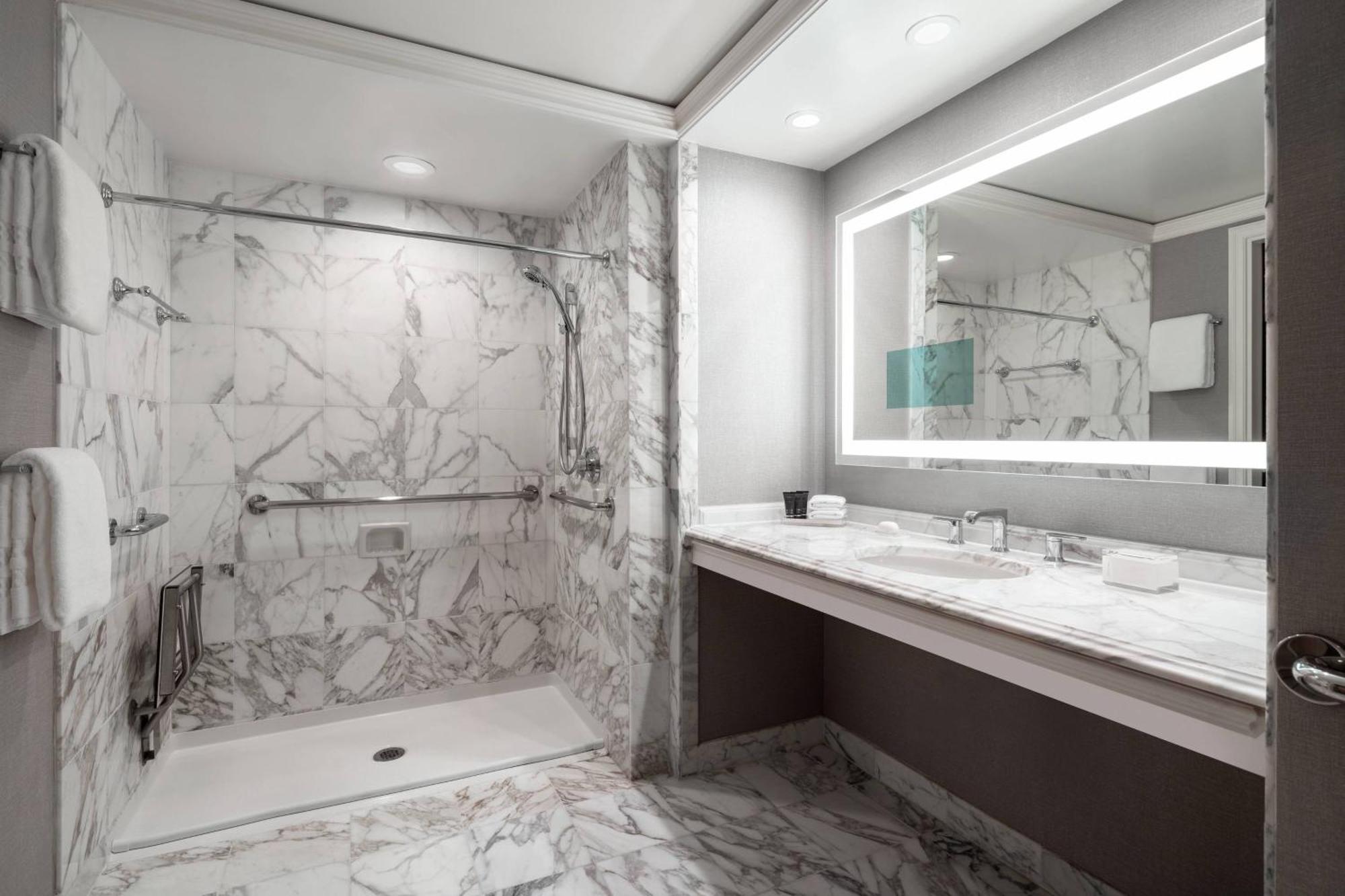 Hotel The Ritz-Carlton, St. Louis Clayton Exterior foto